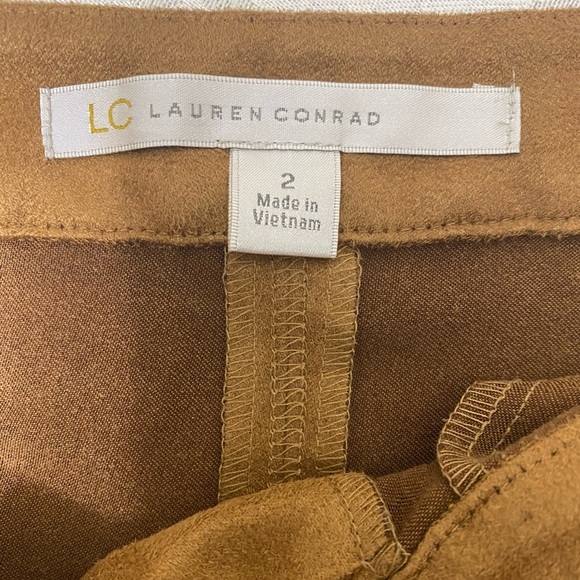 Lauren Conrad Faux Suede skirt size 2 - Picture 6 of 9